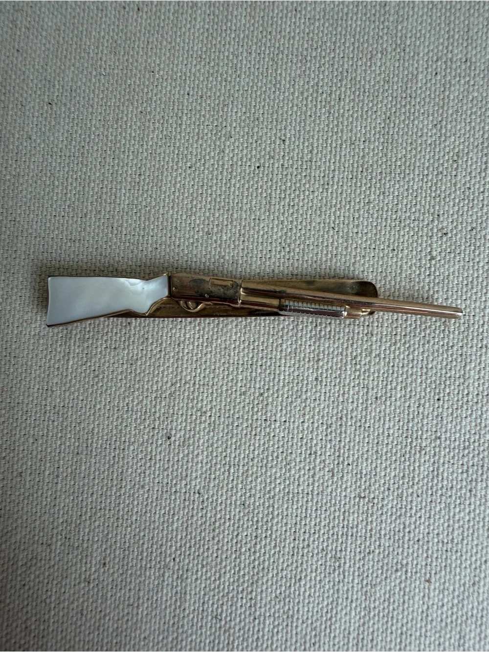 Vintage Swank Mother Of Pearl Rifle Shotgun Tie Bar 1950s